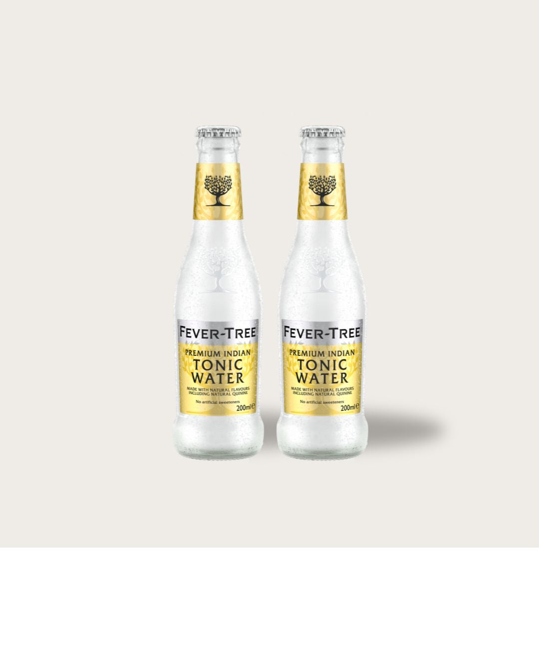 Découvrez nos 2 cocktails sans alcool signatures, l'OSCO tonic et le Red Spritz, en diluant nos apéritifs sans alcool OSCO L'Original et OSCO Le Rouge Ardent avec le Premium Indian tonic Fever-tree. Dans un grand verre à vin rempli de glaçons, versez 1 dose d'OSCO et 2 doses de tonic. Ultra simple à servir et délicieux avec moins de 40kcal/cocktail.