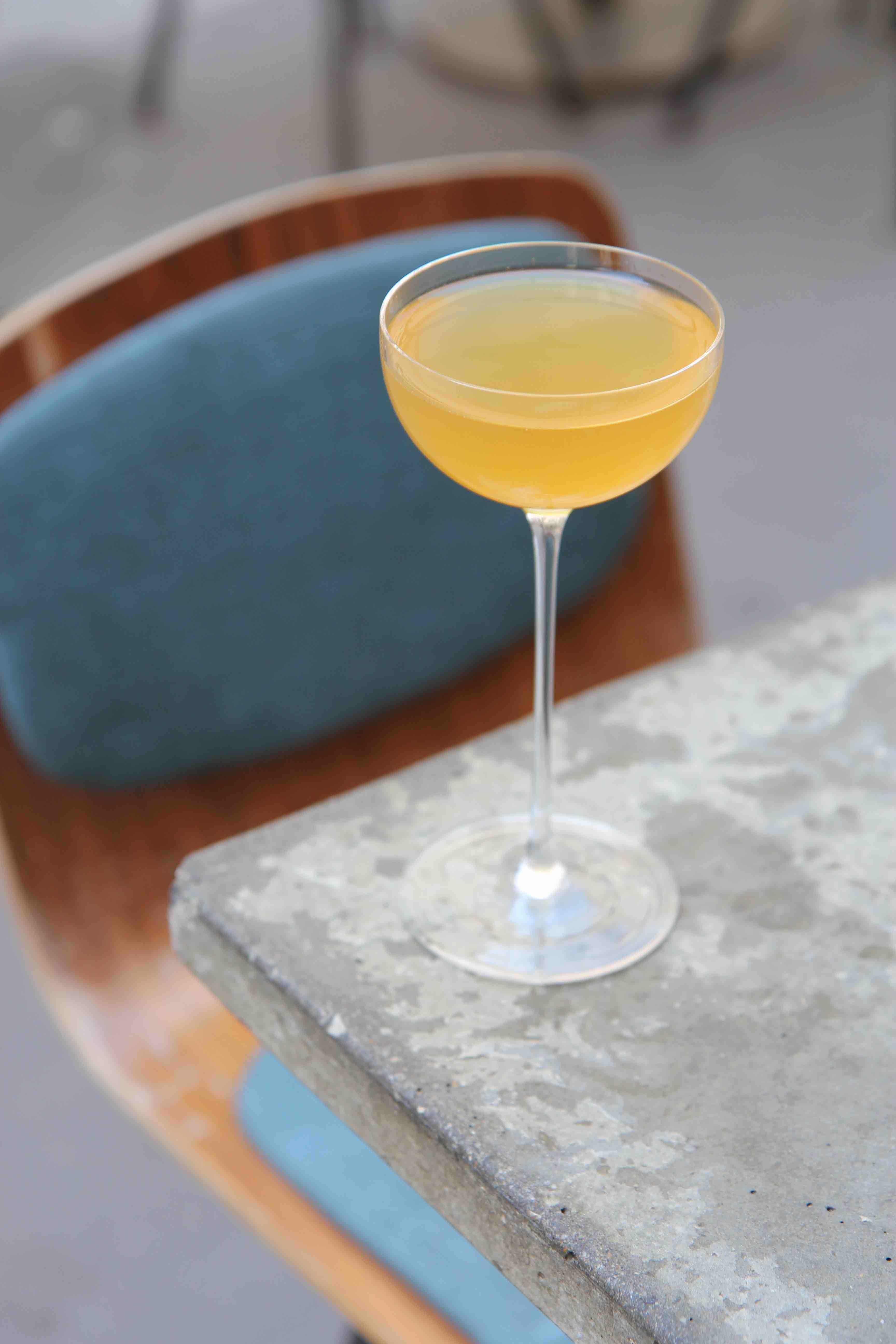 Un cocktail aux notes exotiques citrus coco qui équilibrent l’amertume d’OSCO L’Original sans alcool. Une recette de cocktail exquise aux accents tropicaux.
